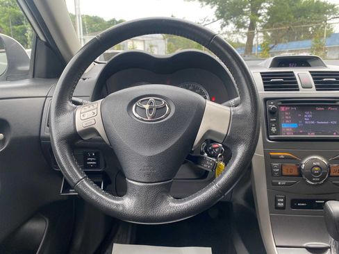 Used 2013 Toyota Corolla S w/ Premium Pkg FWD image 15