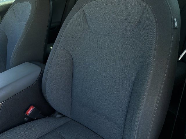 Used 2025 Kia K4 FWD image 8