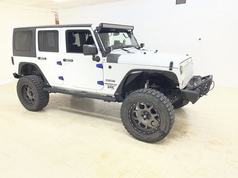 Used 2017 Jeep Wrangler Unlimited Sport w/ Quick Order Package 24S image 7
