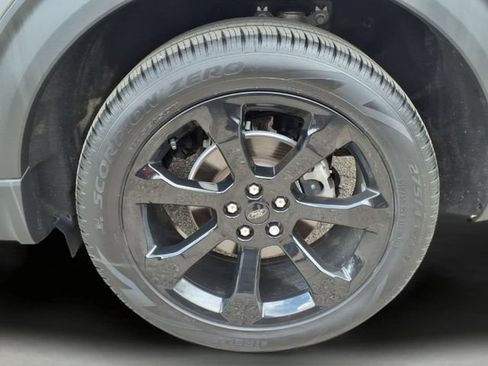 Used 2024 Ford Explorer ST-Line w/ Class IV Trailer Tow Package AWD/4WD image 7