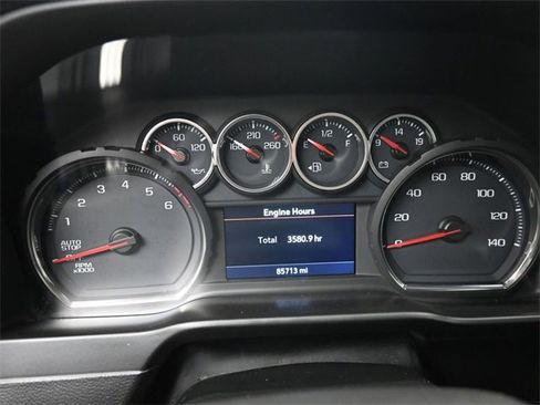 Used 2019 Chevrolet Silverado 1500 LT w/ Texas Edition image 11