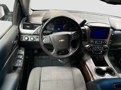 Used 2019 Chevrolet Suburban LS w/ All-Season Package image 21