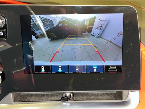 Used 2024 Chevrolet Corvette Stingray Premium Conv w/ Z51 Performance Package image 28