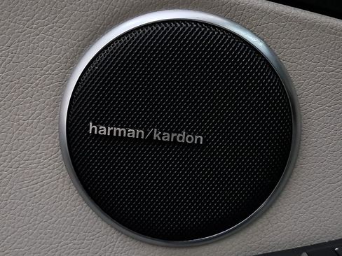 Used 2013 Mercedes-Benz SLK 250 w/ Premium I Pkg image 12