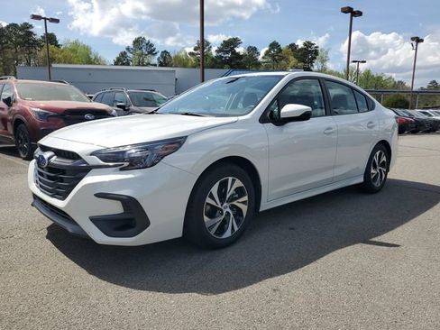 Certified 2025 Subaru Legacy Premium w/ Popular Package #1 AWD/4WD image 3