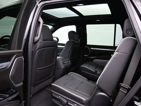 Used 2025 Cadillac Escalade Sport w/ Touring Package AWD/4WD image 20