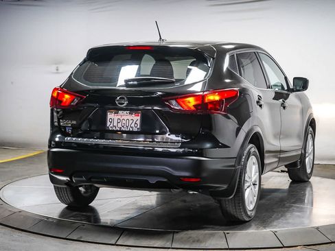 Used 2019 Nissan Rogue Sport S w/ Appearance Package image 11