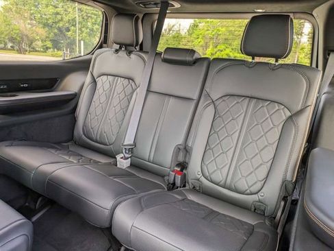 Used 2024 Jeep Grand Wagoneer Series III image 28