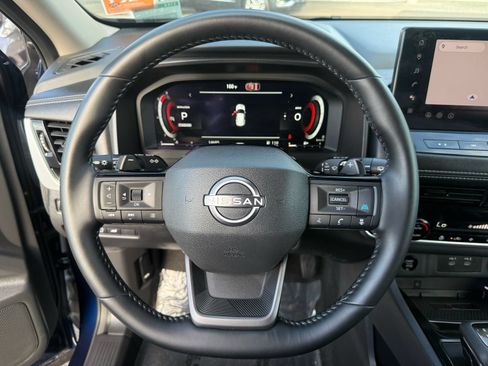 Used 2026 Nissan Rogue SL FWD image 16