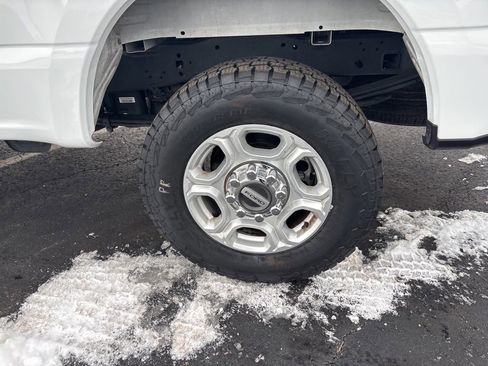 Used 2025 Ford F250 XLT image 10