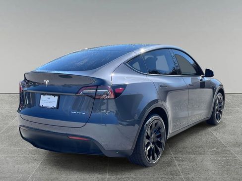 Used 2023 Tesla Model Y Long Range image 5