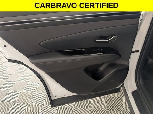 Used 2023 Hyundai Tucson Limited AWD/4WD image 28