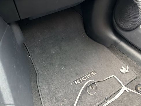 Used 2022 Nissan Kicks SV image 22