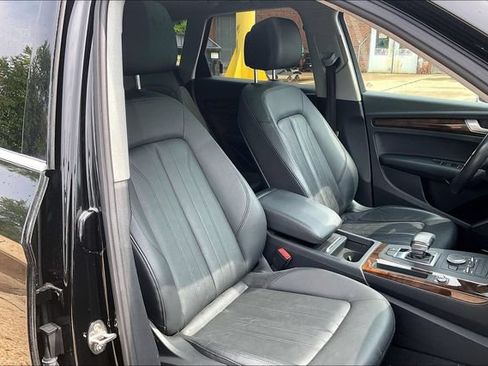 Used 2020 Audi Q5 2.0T Premium w/ Convenience Package AWD/4WD image 7