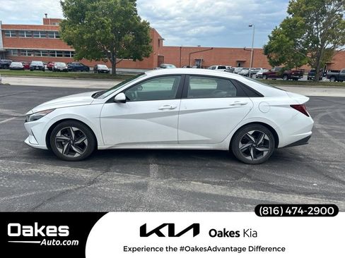 Used 2023 Hyundai Elantra SEL w/ Convenience Package FWD image 1