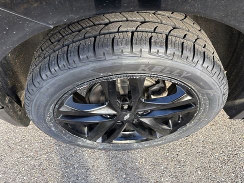 Used 2020 Chevrolet Equinox LT w/ Midnight Edition image 15