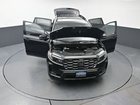 Certified 2023 Honda Passport TrailSport image 52