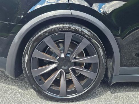 Used 2023 Tesla Model X AWD/4WD image 16