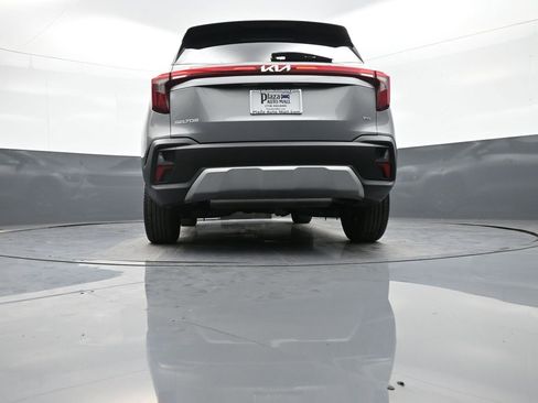 Certified 2024 Kia Seltos LX image 30