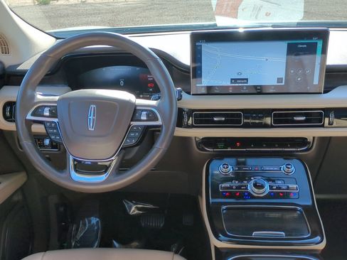 Used 2023 Lincoln Nautilus Reserve image 29