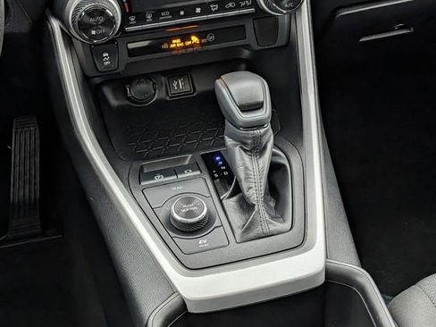 Used 2024 Toyota RAV4 XLE w/ Convenience Package AWD/4WD image 14