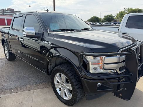 Used 2019 Ford F150 Platinum w/ Equipment Group 701A Luxury AWD/4WD image 3