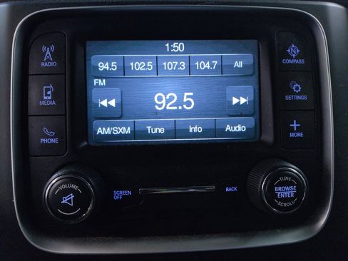 Used 2020 RAM 1500 Classic SLT AWD/4WD image 25