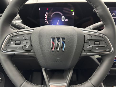New 2026 Buick Envista Avenir FWD image 20