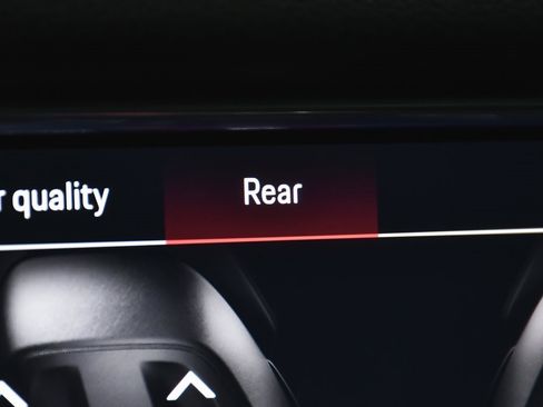 Used 2023 Porsche Panamera Platinum Edition image 30