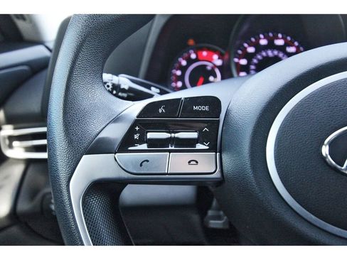 Used 2021 Hyundai Elantra SEL image 18