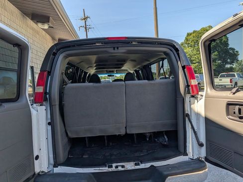 Used 2013 Chevrolet Express 3500 LT w/ LT Preferred Equipment Group RWD image 22