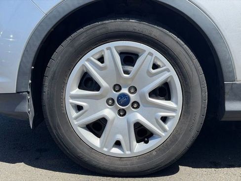 Used 2016 Ford Escape S FWD image 9