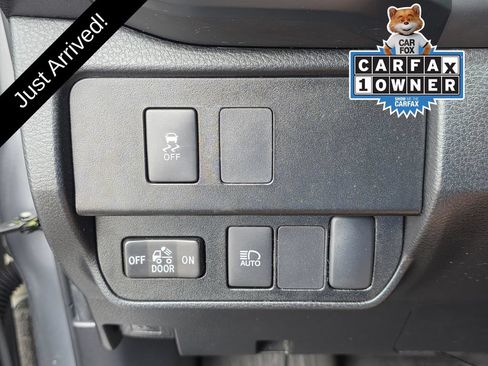Used 2022 Toyota Tacoma SR AWD/4WD image 18
