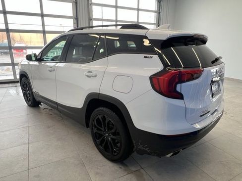 Used 2020 GMC Terrain SLT w/ Preferred Package image 7