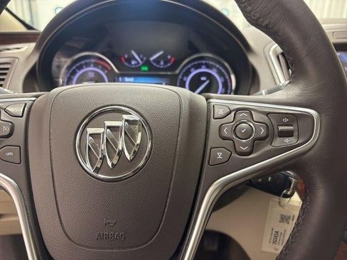 Used 2016 Buick Regal image 13