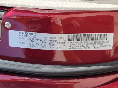 Used 2020 Chrysler Pacifica Limited w/ Advanced Safetytec Group FWD image 22