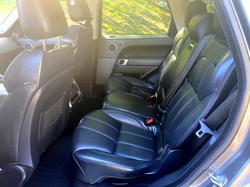 Used 2015 Land Rover Range Rover Sport HSE image 13
