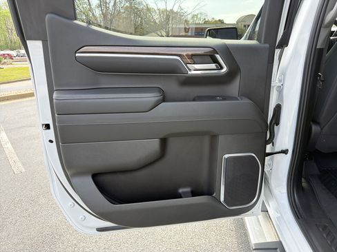 Used 2024 Chevrolet Silverado 1500 LT image 20