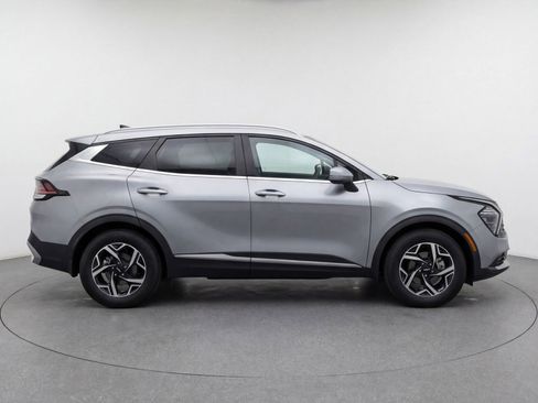 Used 2024 Kia Sportage LX image 11