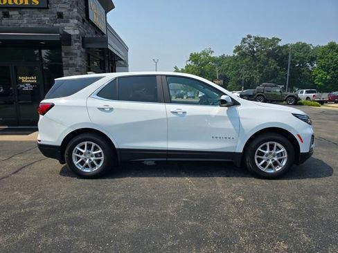 Used 2023 Chevrolet Equinox LT w/ LPO, Floor Liner Package image 8
