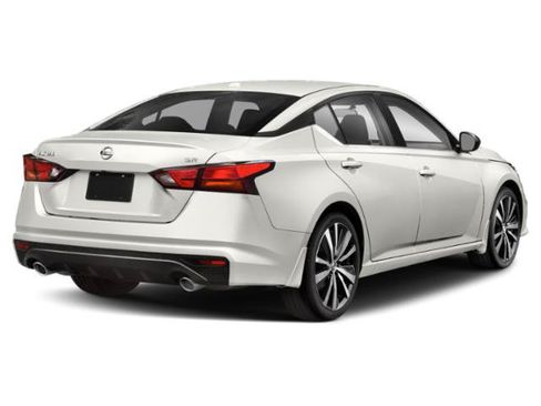Used 2020 Nissan Altima 2.5 SR FWD image 2