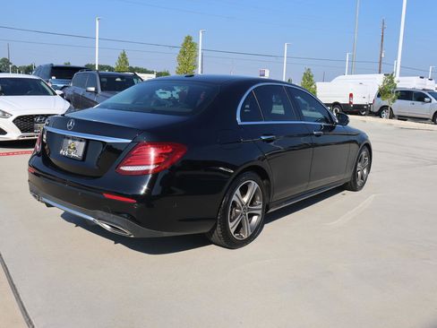 Used 2018 Mercedes-Benz E 300 image 5