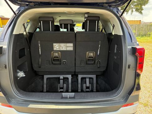 Used 2026 Kia Carnival FWD image 29