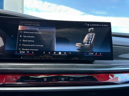 Used 2023 BMW 740i w/ Parking Assistance Package RWD image 36
