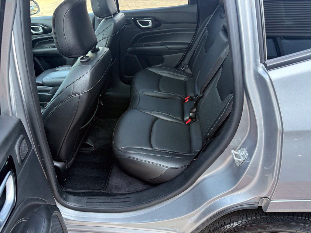 Used 2023 Jeep Compass High Altitude AWD/4WD image 13