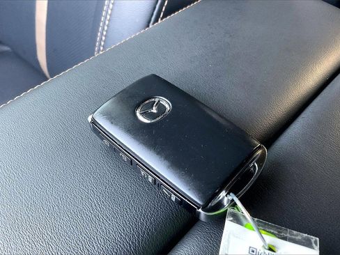 Certified 2025 MAZDA CX-70 3.3 Turbo w/ Premium Plus Pkg image 12