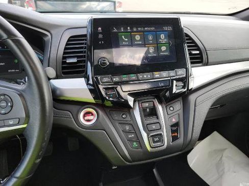 Used 2023 Honda Odyssey Sport image 10