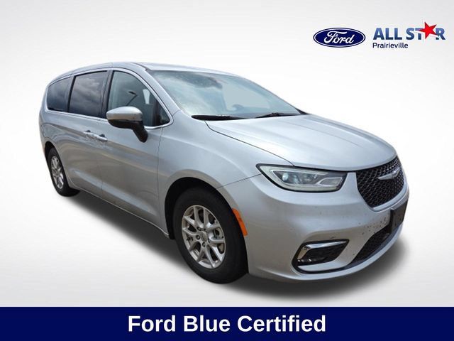 Used 2023 Chrysler Pacifica Touring-L FWD image 1