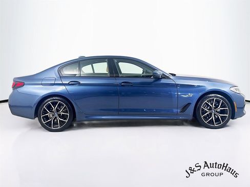 Used 2023 BMW 530e xDrive 530e iPerformance w/ Premium Package image 8