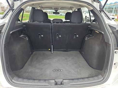 Used 2024 Nissan Kicks SR image 33